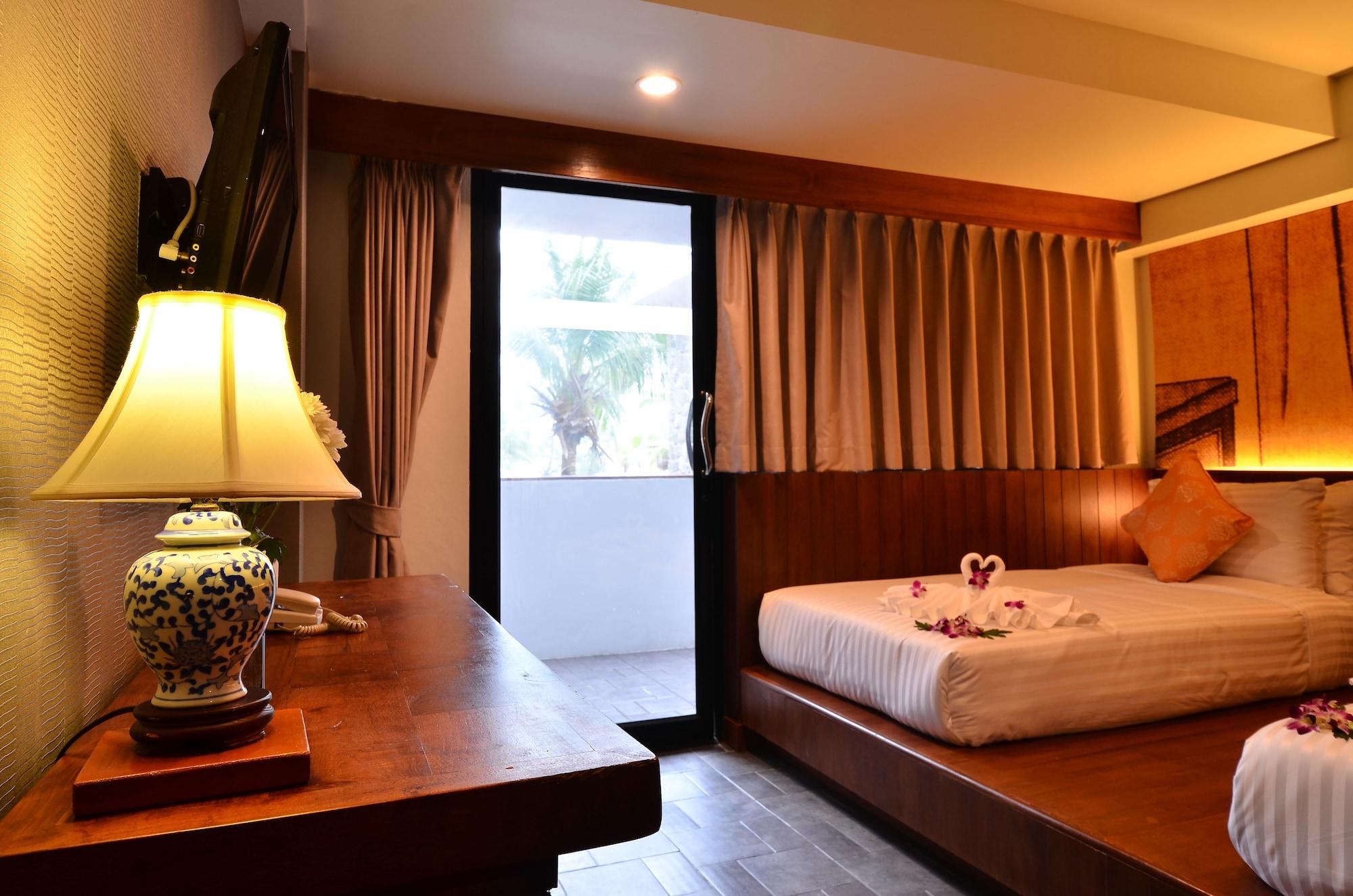 Lap Roi Karon Beachfront By Shanaya Εξωτερικό φωτογραφία