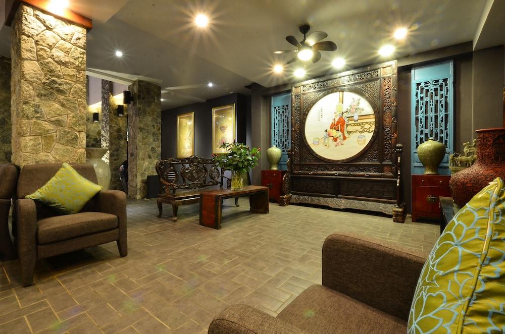 Lap Roi Karon Beachfront By Shanaya Εξωτερικό φωτογραφία