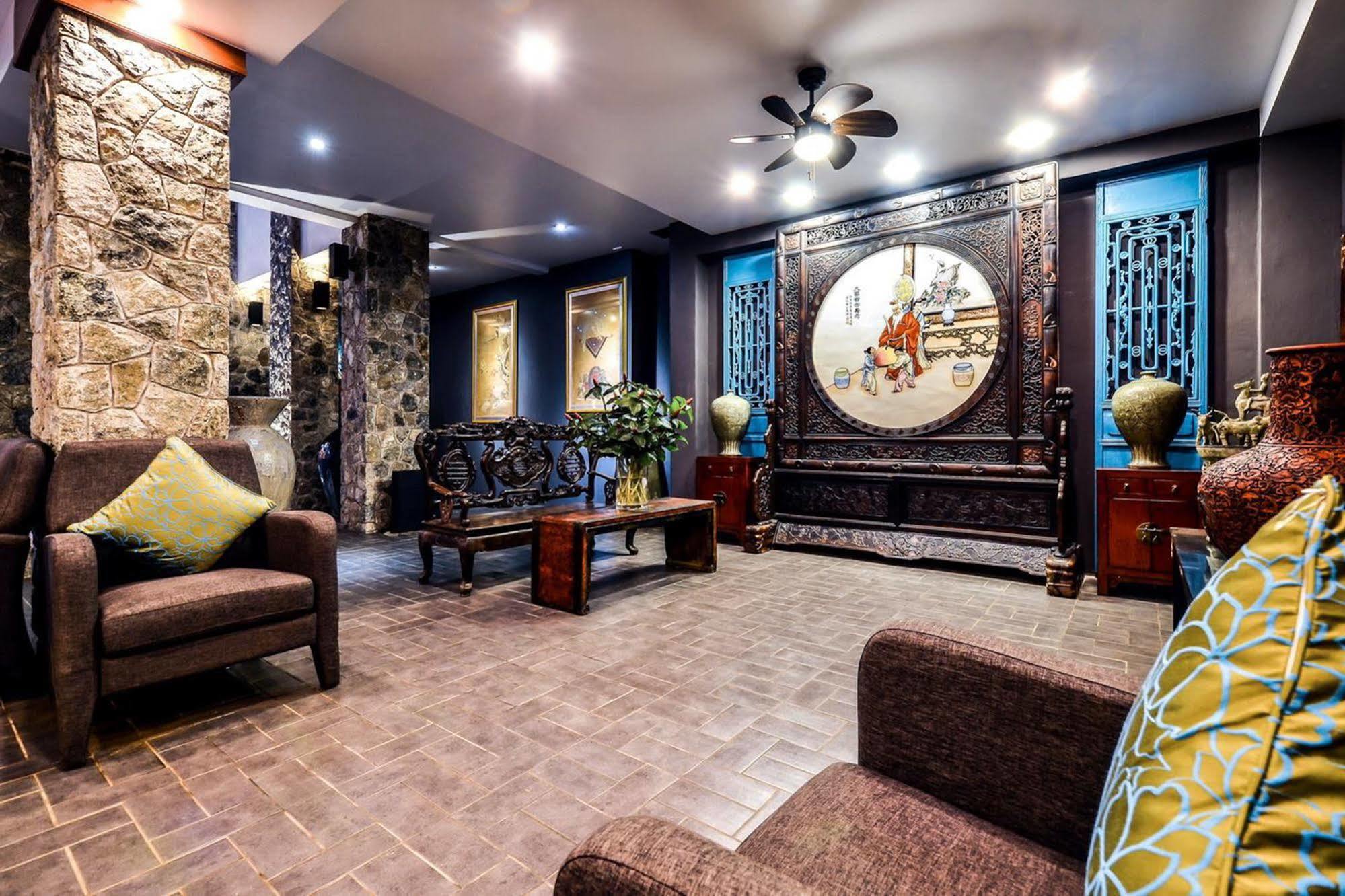 Lap Roi Karon Beachfront By Shanaya Εξωτερικό φωτογραφία
