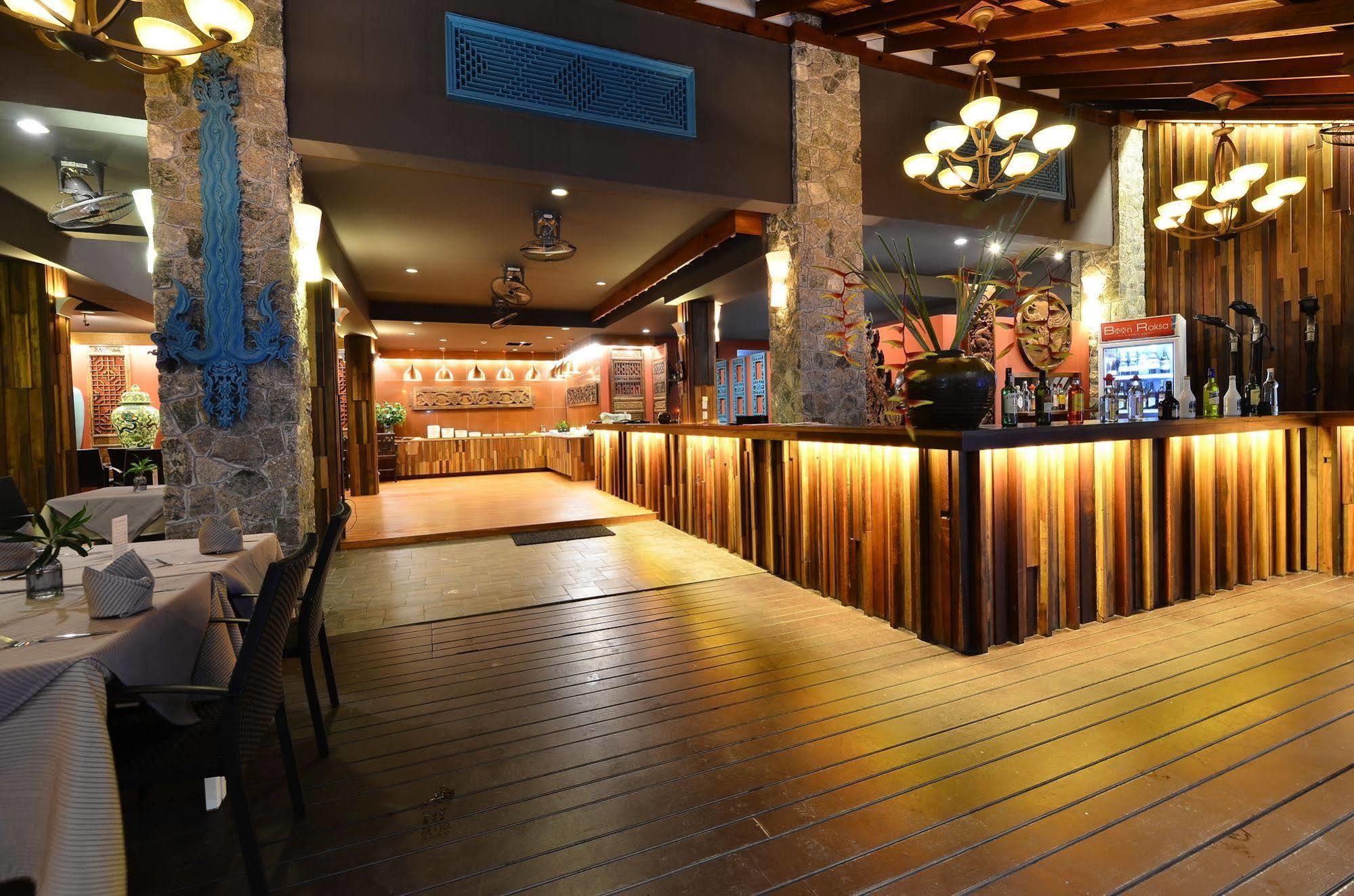 Lap Roi Karon Beachfront By Shanaya Εξωτερικό φωτογραφία