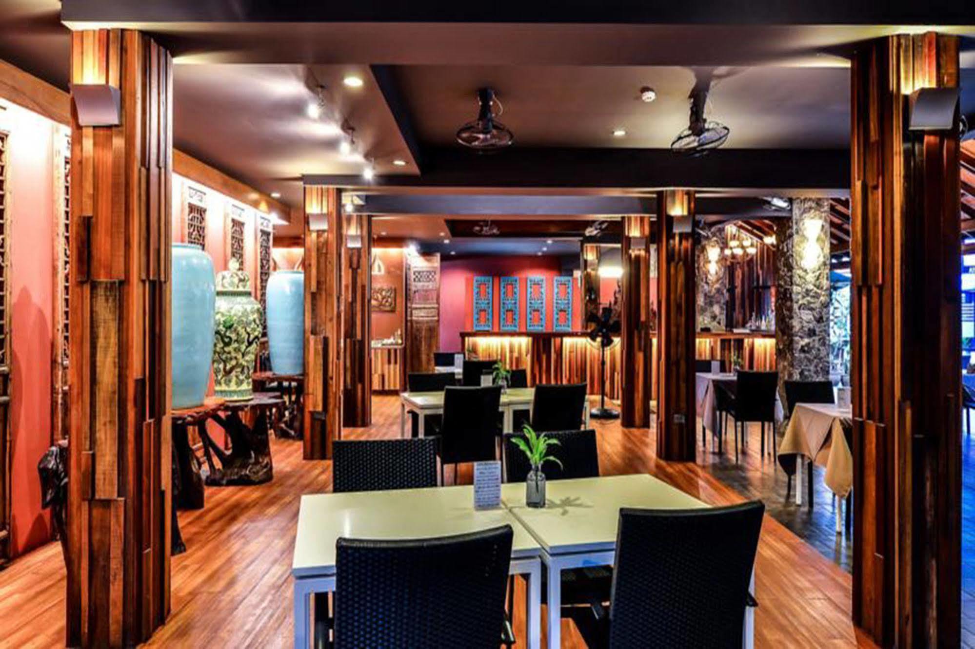 Lap Roi Karon Beachfront By Shanaya Εξωτερικό φωτογραφία